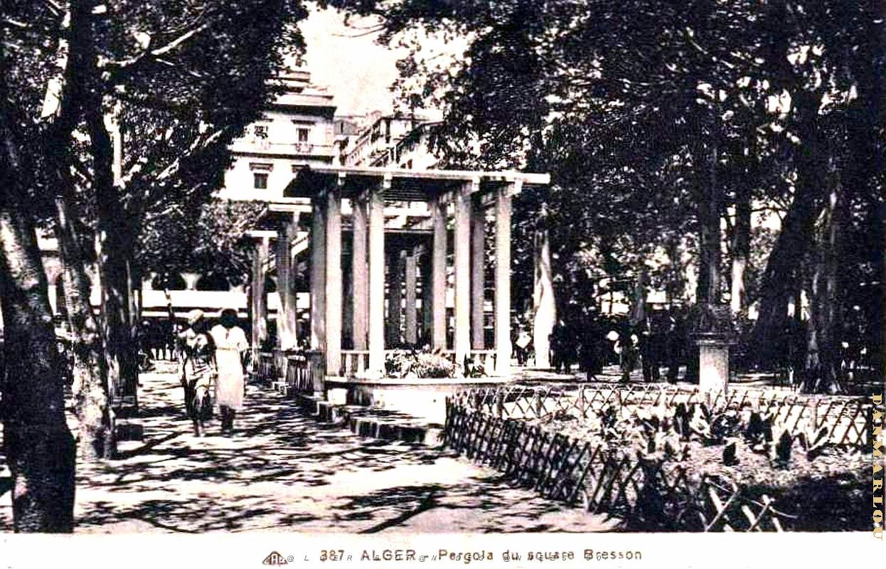 Alger - Square Bresson - Pergola.jpg